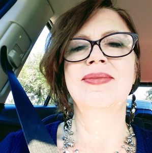 Meet your Posher, Teresa